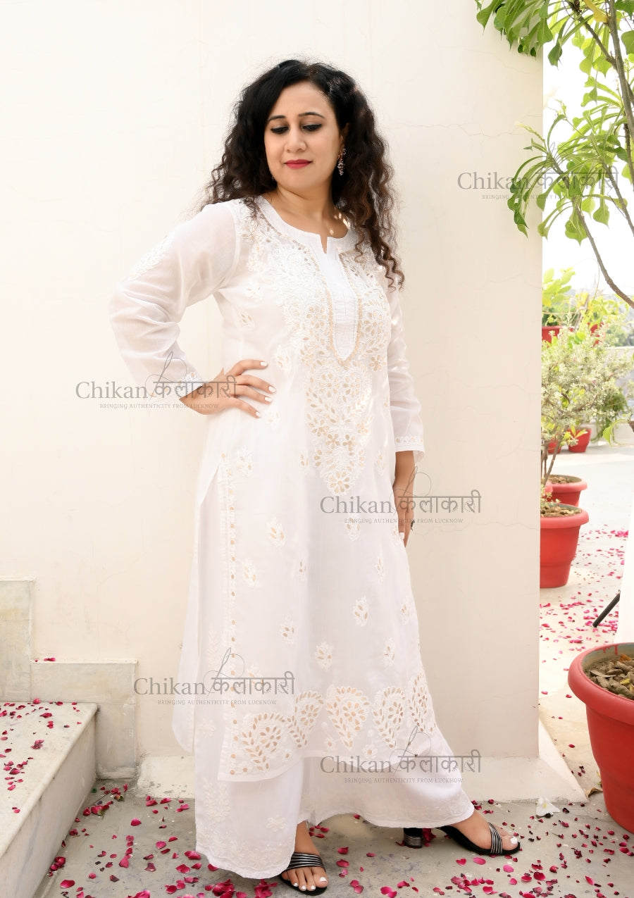 Cotton Stitched Embroidery Work Chikan Kurtis at Rs 355 in New Delhi | ID:  11055254888